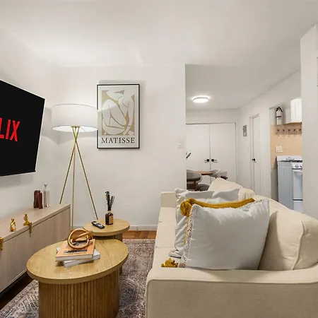 East Village Manhattan 3Br Apartment For City Life